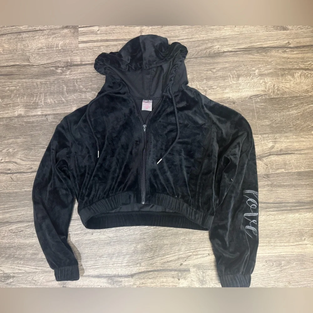 No Boundaries Black Velour Zip-Up Jacket